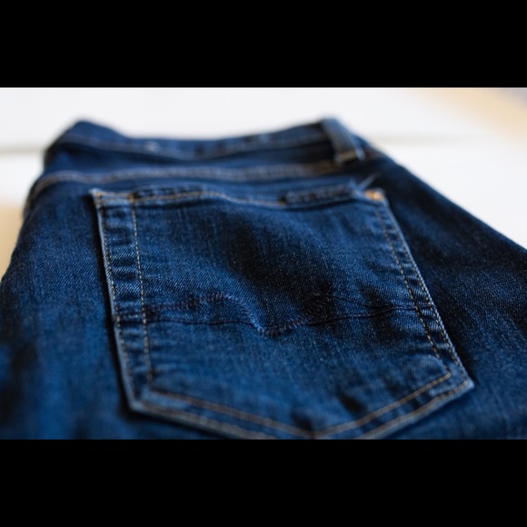 7 For All ManKind Jeans - Picture 2 of 4